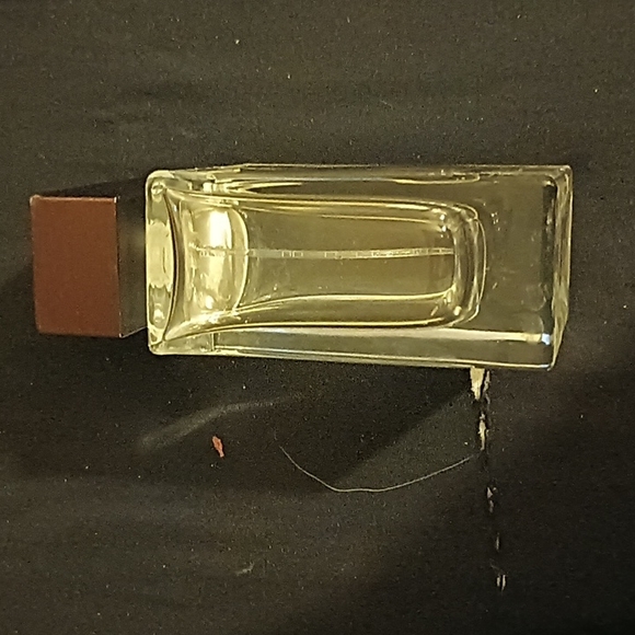 Dolce & Gabbana "The One" 3.3F Lol. oZ. Empty bottle rare collectable here - Picture 3 of 4